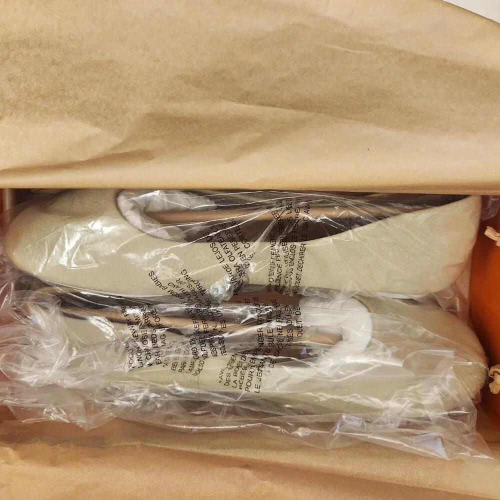 GENTLE SOULS Eugene Lime Leather Travel Ballet Flats. NIB. Size: Various
